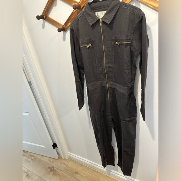 NWT - SANDRINE ROSE x FREE PEOPLE BLACK & GOLD JUMPSUIT- Size small - Picture 14 of 16